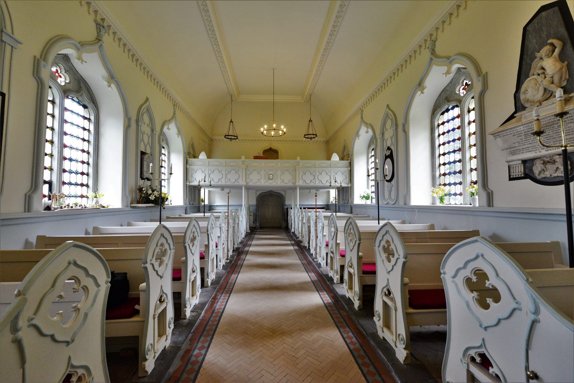 This image has an empty alt attribute; its file name is shobdonchurch.jpg